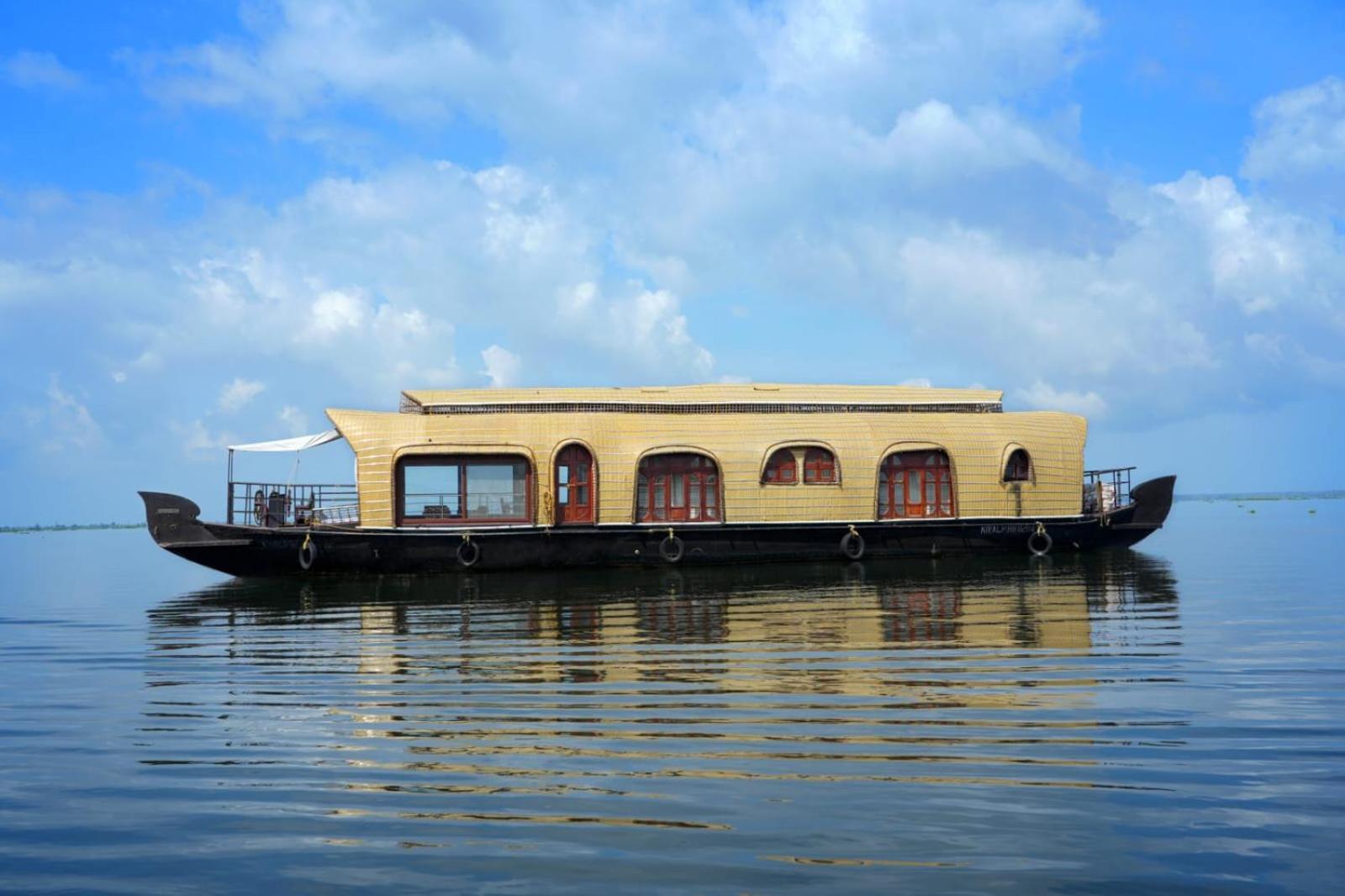 Hotel Aqua Castle Houseboat - By Aqua Jumbo Houseboats Alappuzha Exterior foto