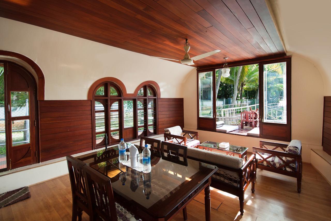 Hotel Aqua Castle Houseboat - By Aqua Jumbo Houseboats Alappuzha Exterior foto