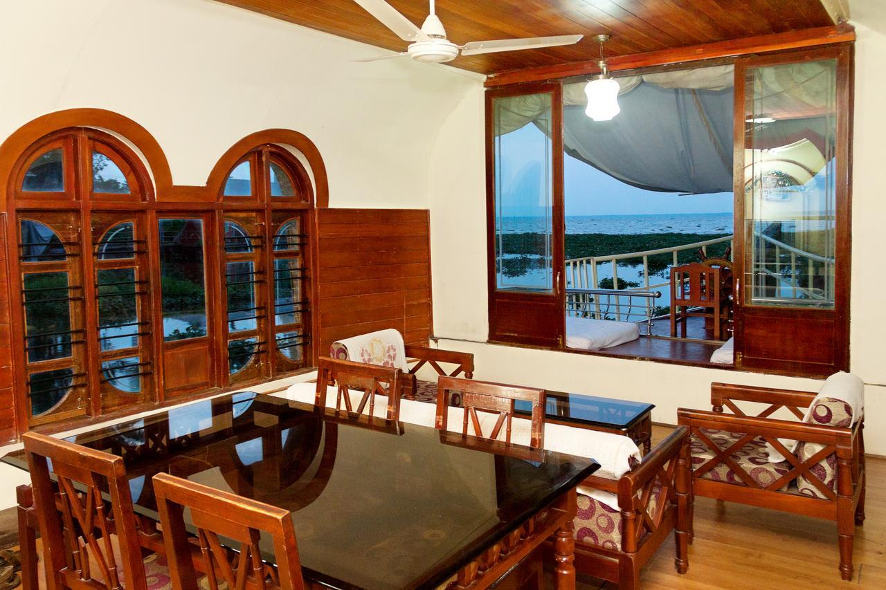 Hotel Aqua Castle Houseboat - By Aqua Jumbo Houseboats Alappuzha Exterior foto